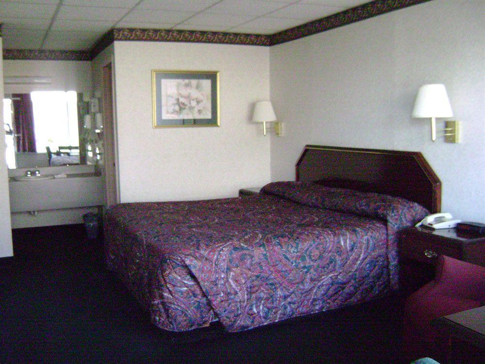 Relax Inn And Suites Hope Exteriör bild